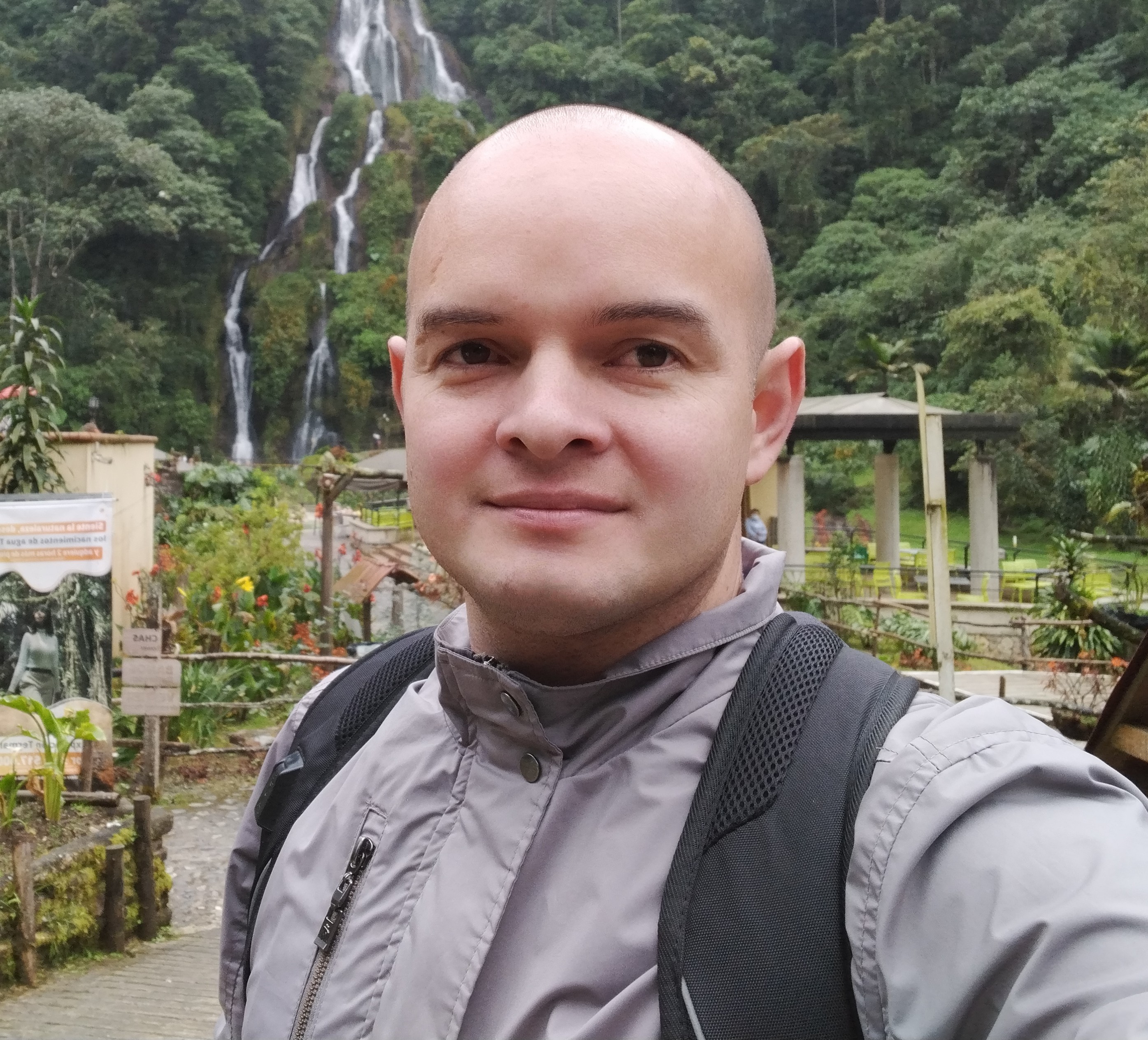 Óscar A. Foronda R. - Fundador de EFZ APPs y Desarrollador de Software